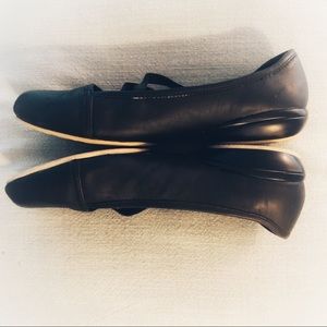 Kure Bella Slip On Shoes 8.5